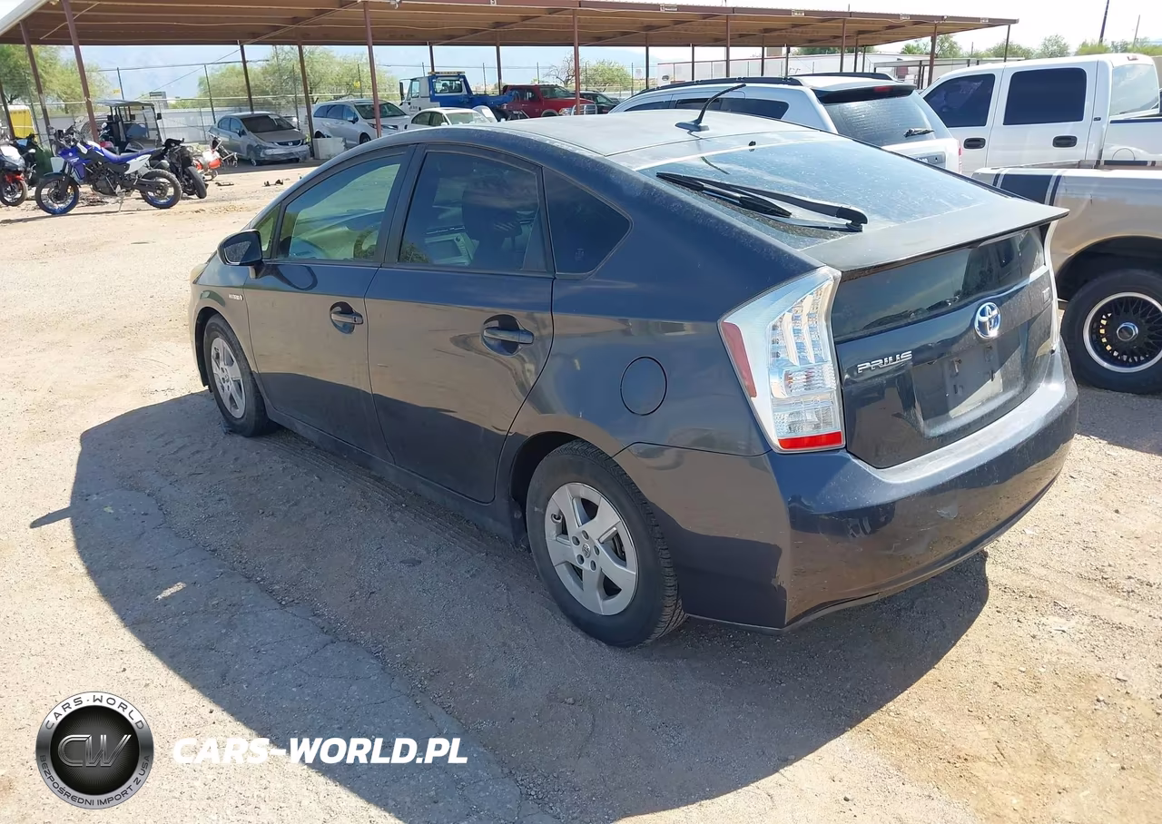 2011 Toyota Prius Four VIN:JTDKN3DU7B5370828 - 3