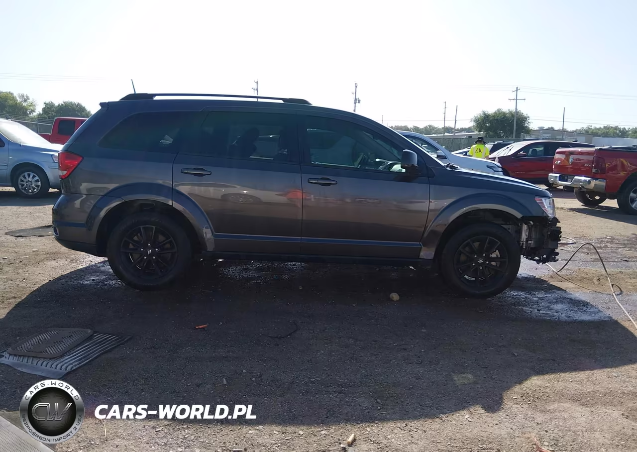 2019 Dodge Journey Se VIN:3C4PDCBG4KT869141 - 14