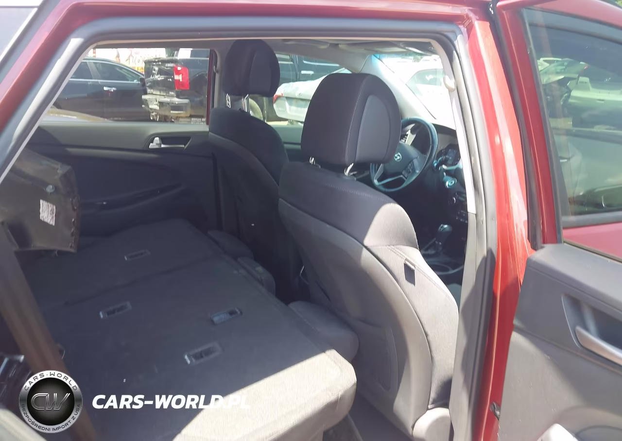 2018 Hyundai Tucson Value VIN:KM8J33A23JU804313 - 8