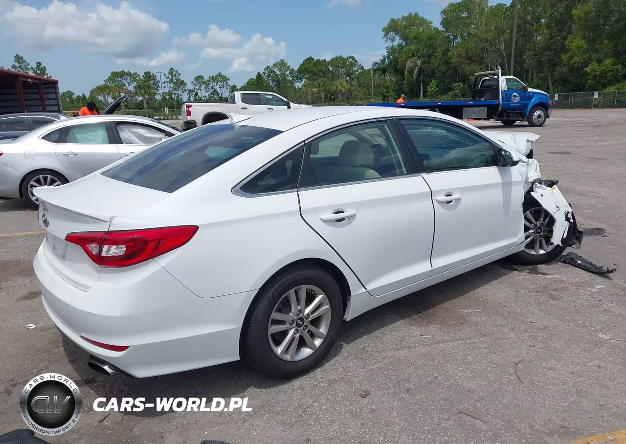 2017 Hyundai Sonata Se VIN:5NPE24AFXHH588224 - 4