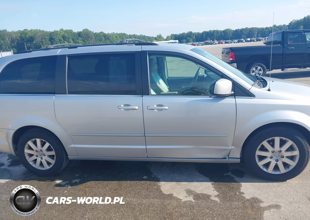2008 Chrysler Town & Country Touring VIN:2A8HR54P88R648788 - 13