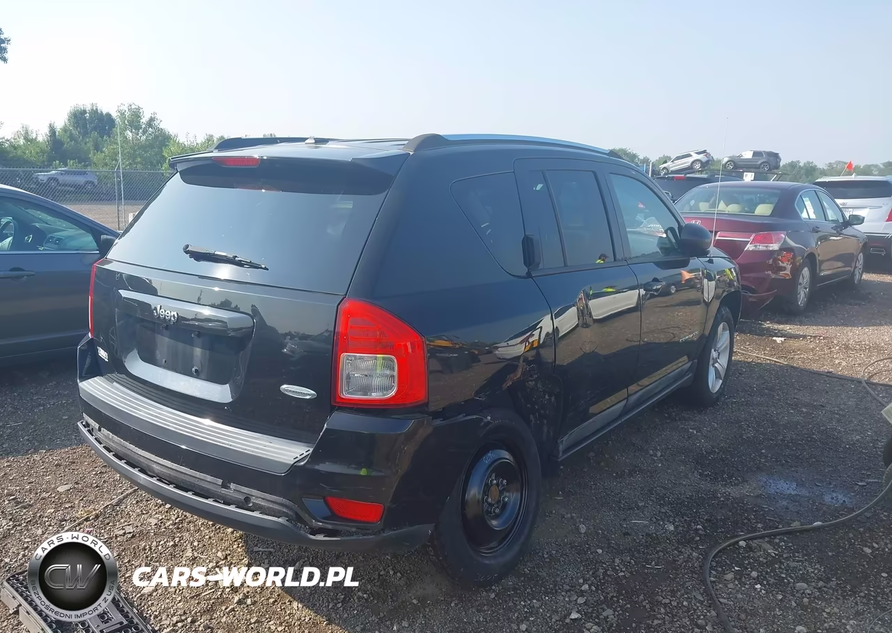 2011 Jeep Compass VIN:1J4NT1FB8BD138760 - 4