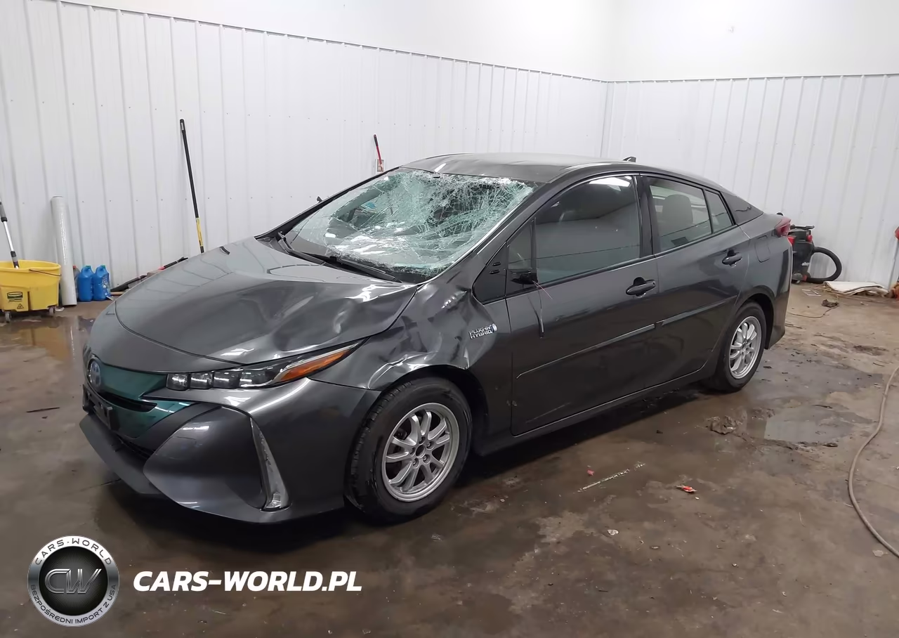 2018 Toyota Prius Prime Plus VIN:JTDKARFP0J3088580 - 2