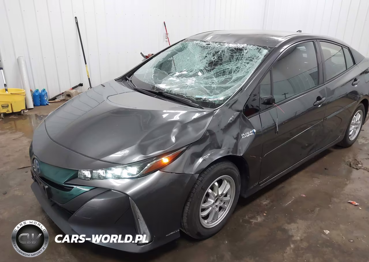2018 Toyota Prius Prime Plus VIN:JTDKARFP0J3088580 - 6