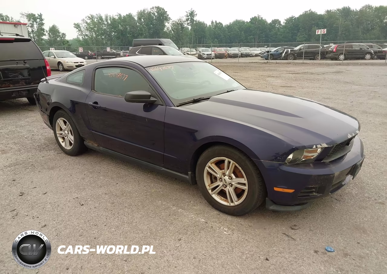 2011 Ford Mustang V6