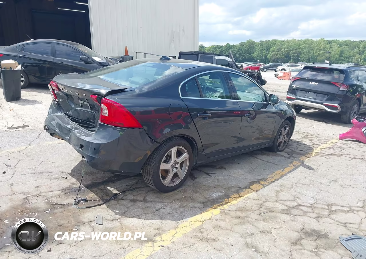 2013 Volvo S60 T5-T5 Platinum-T5 Premier-T5 Premier Plus VIN:YV1612FH9D2205062 - 4