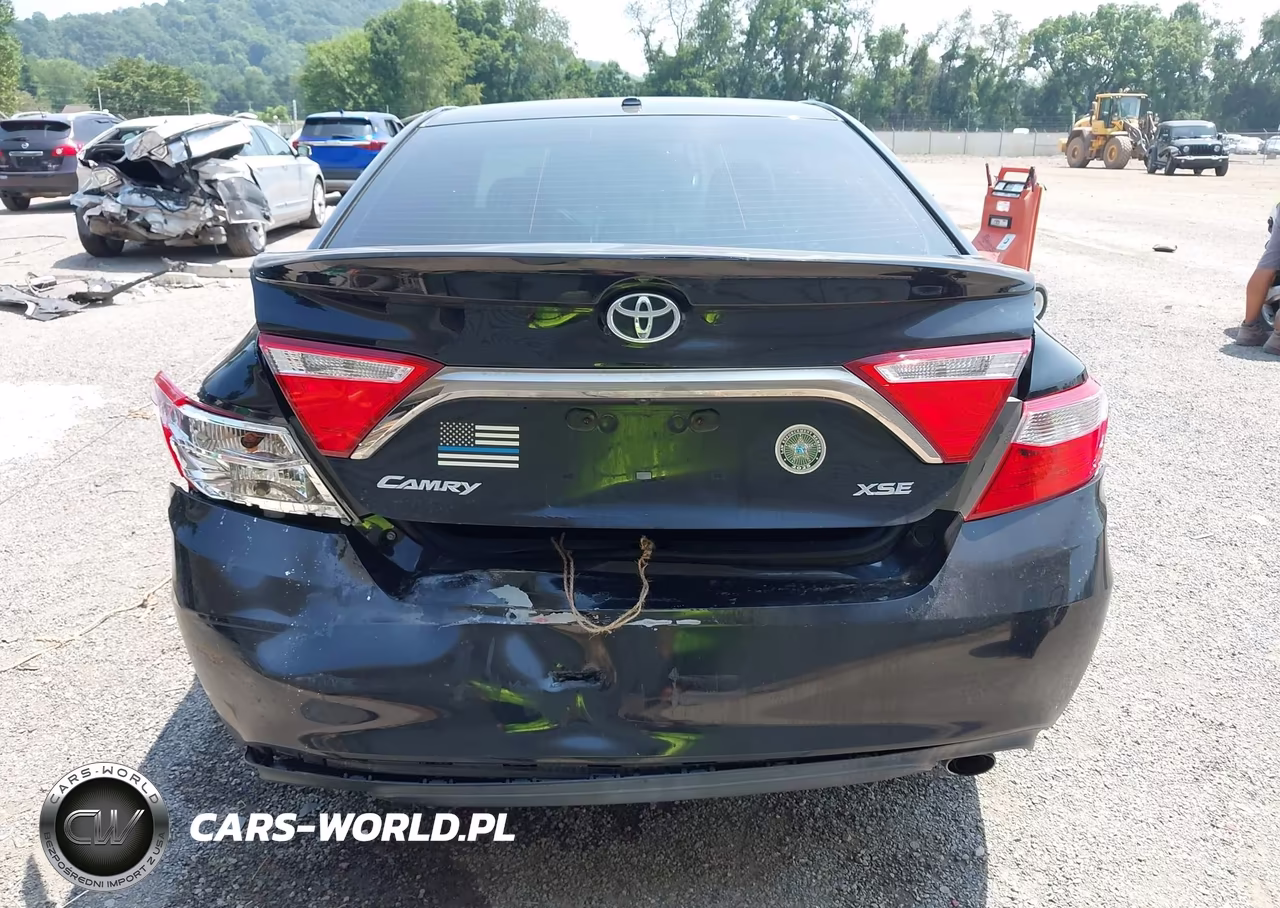 2015 Toyota Camry Xse VIN:4T1BF1FK1FU003685 - 16