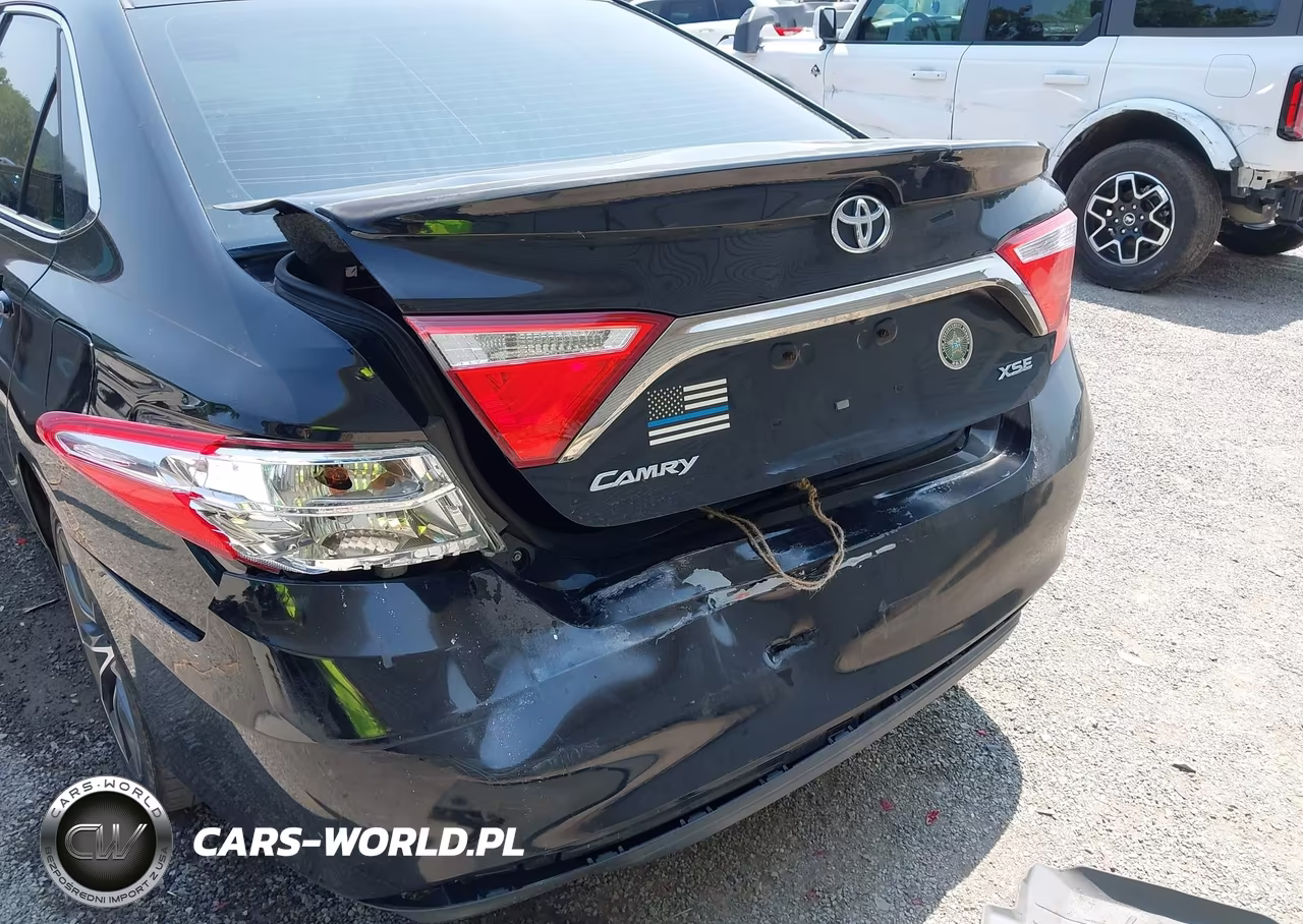 2015 Toyota Camry Xse VIN:4T1BF1FK1FU003685 - 6