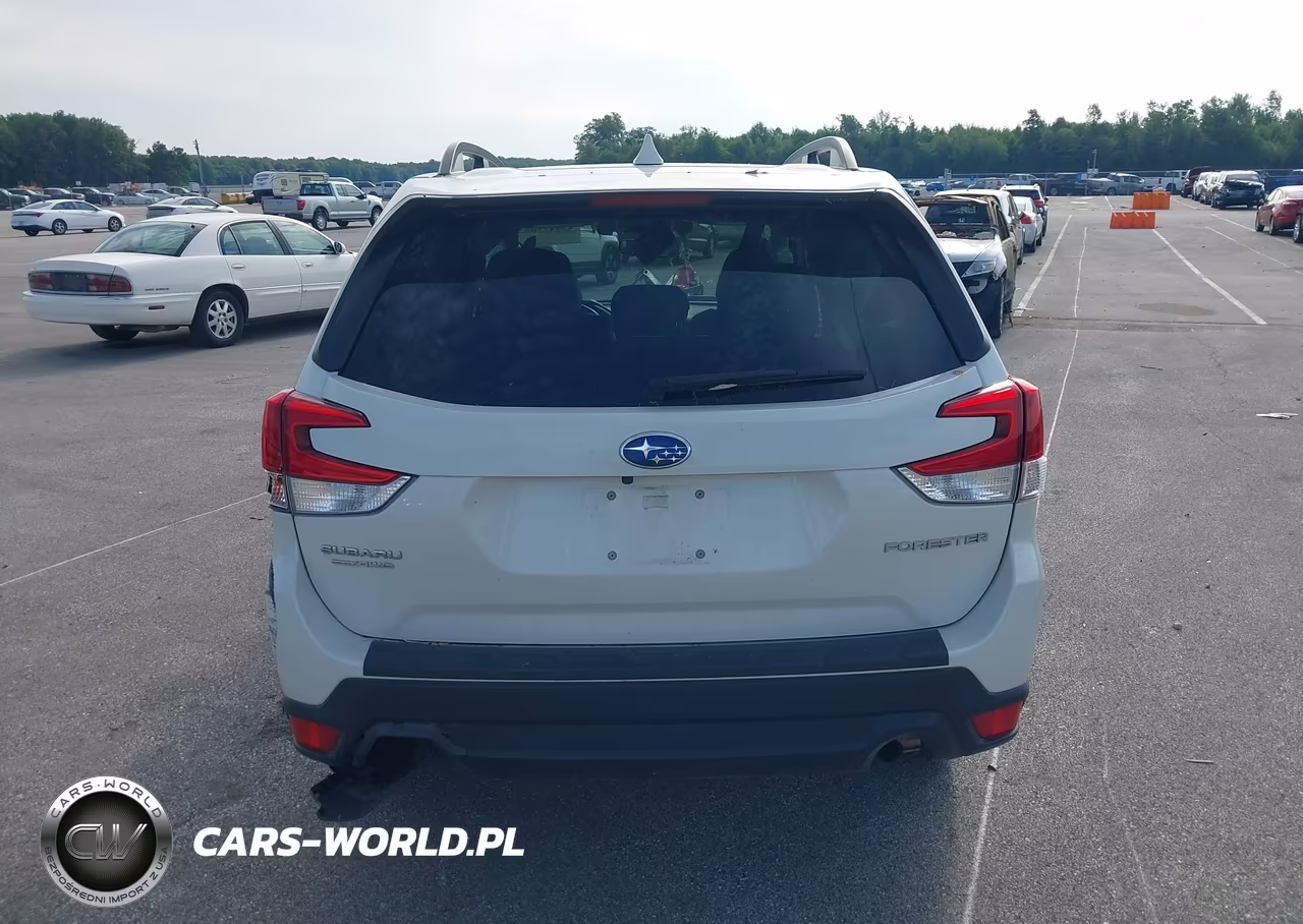 2020 Subaru Forester Premium VIN:JF2SKAJC5LH538878 - 17