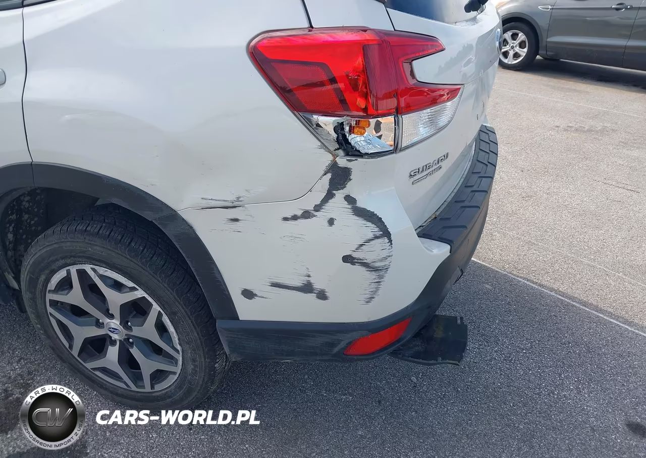 2020 Subaru Forester Premium VIN:JF2SKAJC5LH538878 - 18