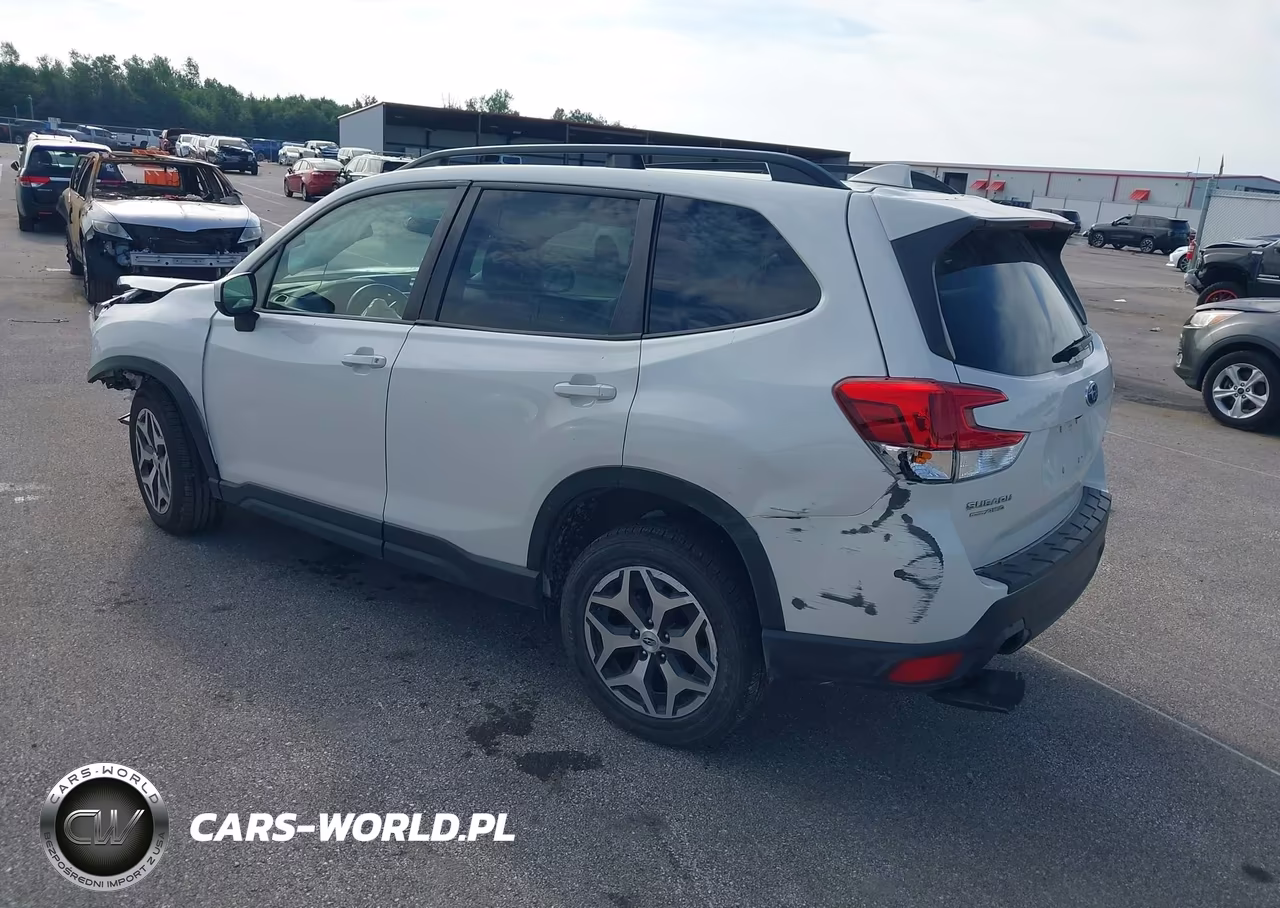 2020 Subaru Forester Premium VIN:JF2SKAJC5LH538878 - 3