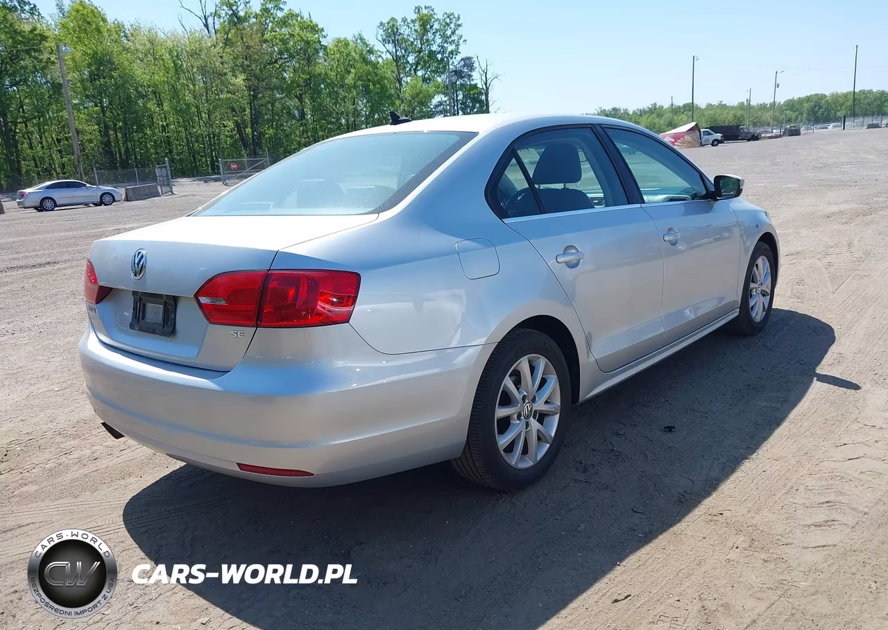 2014 Volkswagen Jetta 1.8T Se VIN:3VWD17AJ2EM327662 - 4