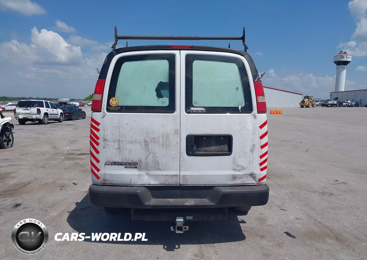 2015 Chevrolet Express 2500 Work Van VIN:1GCWGGFF5F1108188 - 16