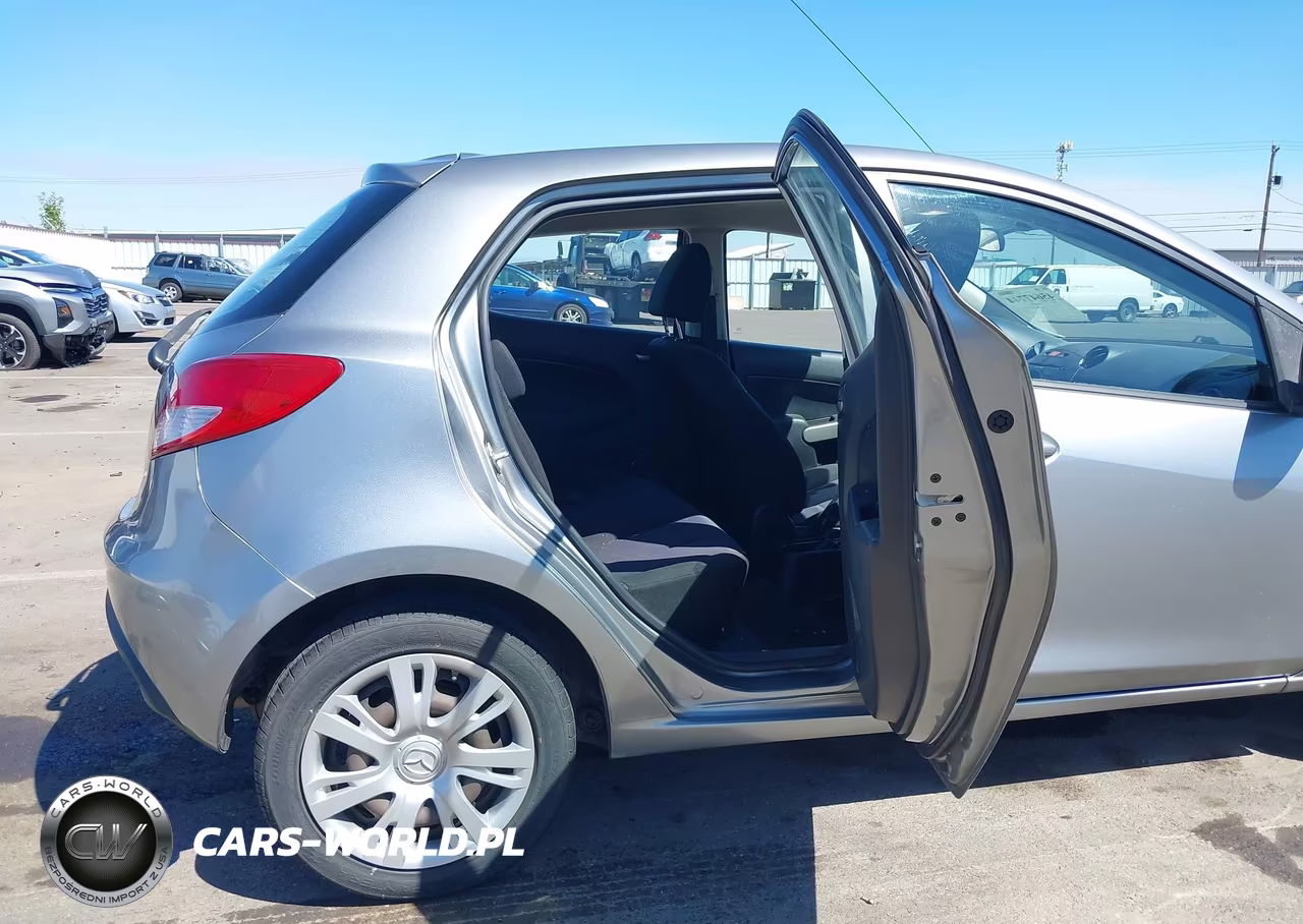 2014 Mazda Mazda2 Sport VIN:JM1DE1KZ3E0177976 - 8