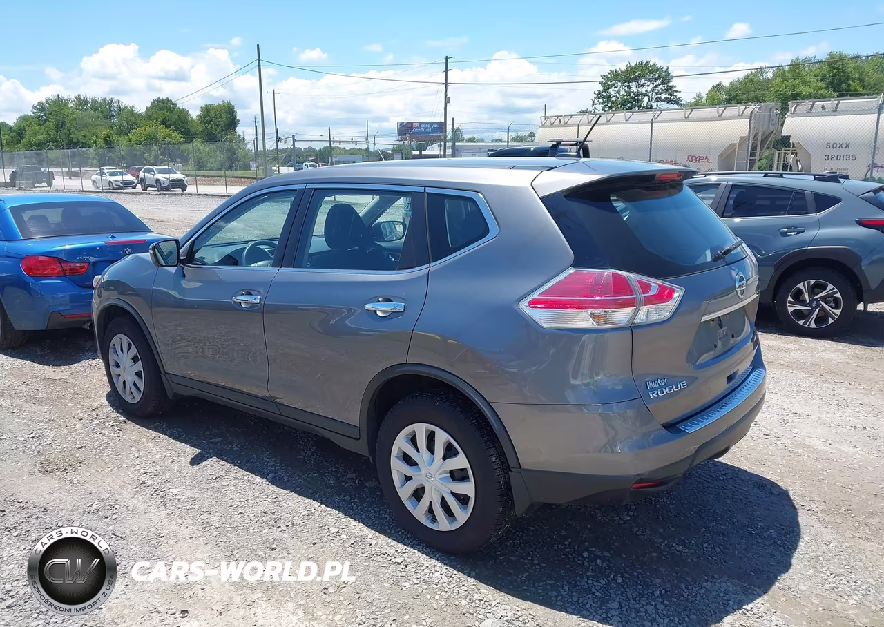 2015 Nissan Rogue S VIN:KNMAT2MV3FP547390 - 3