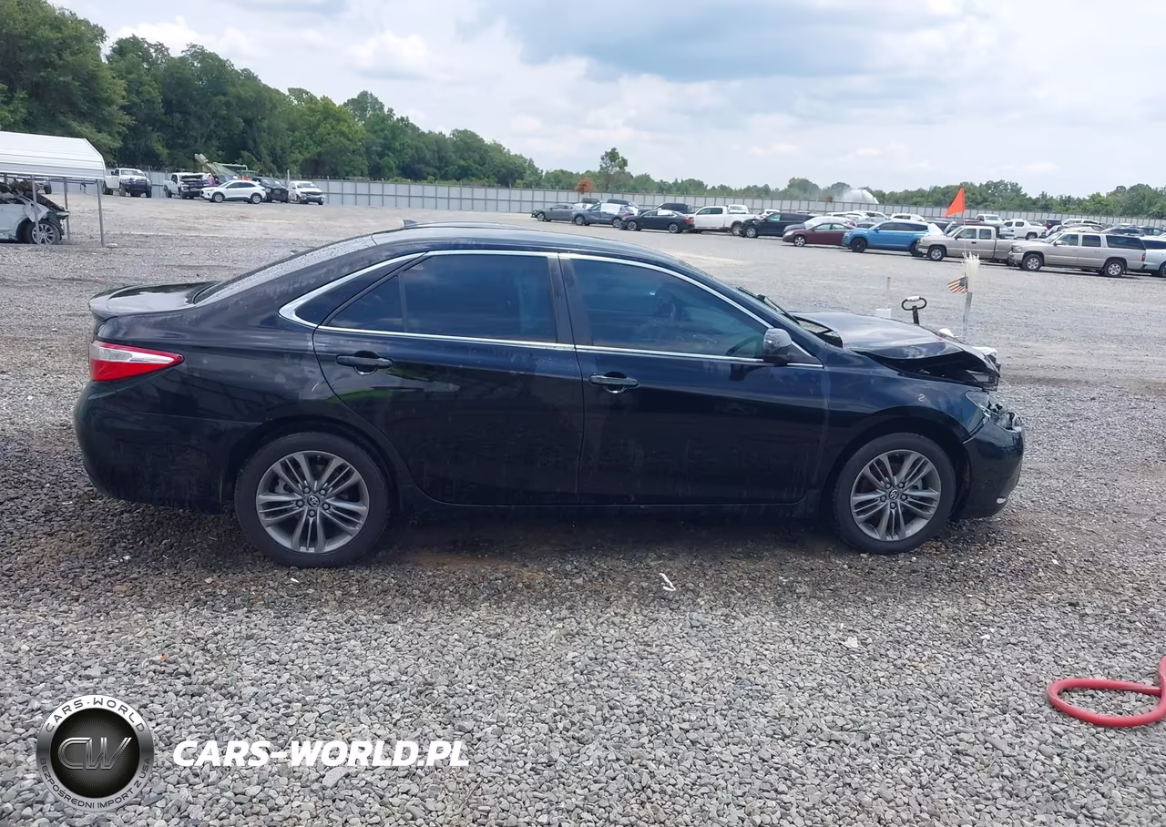 2017 Toyota Camry Se VIN:4T1BF1FKXHU759860 - 13