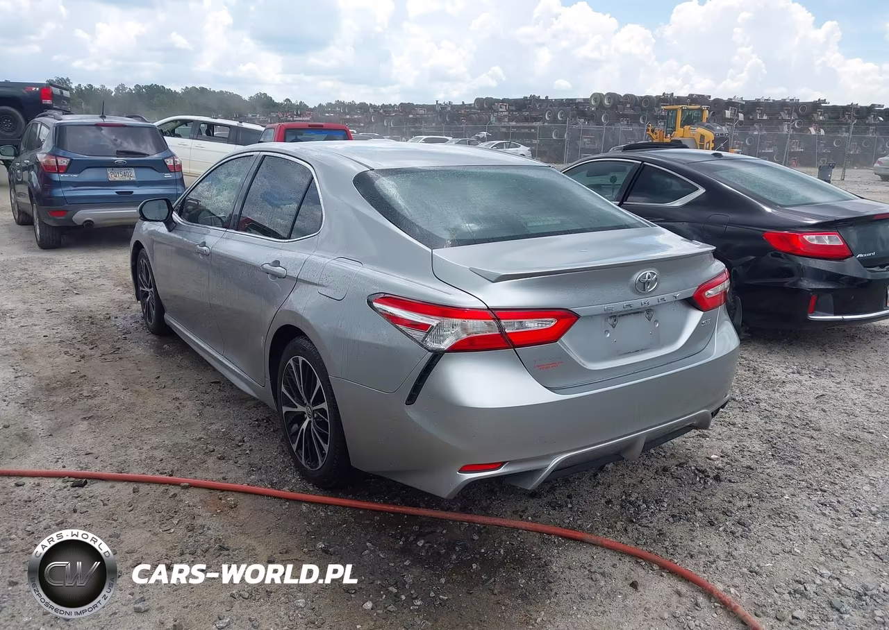 2018 Toyota Camry Se VIN:JTNB11HK6J3022498 - 3