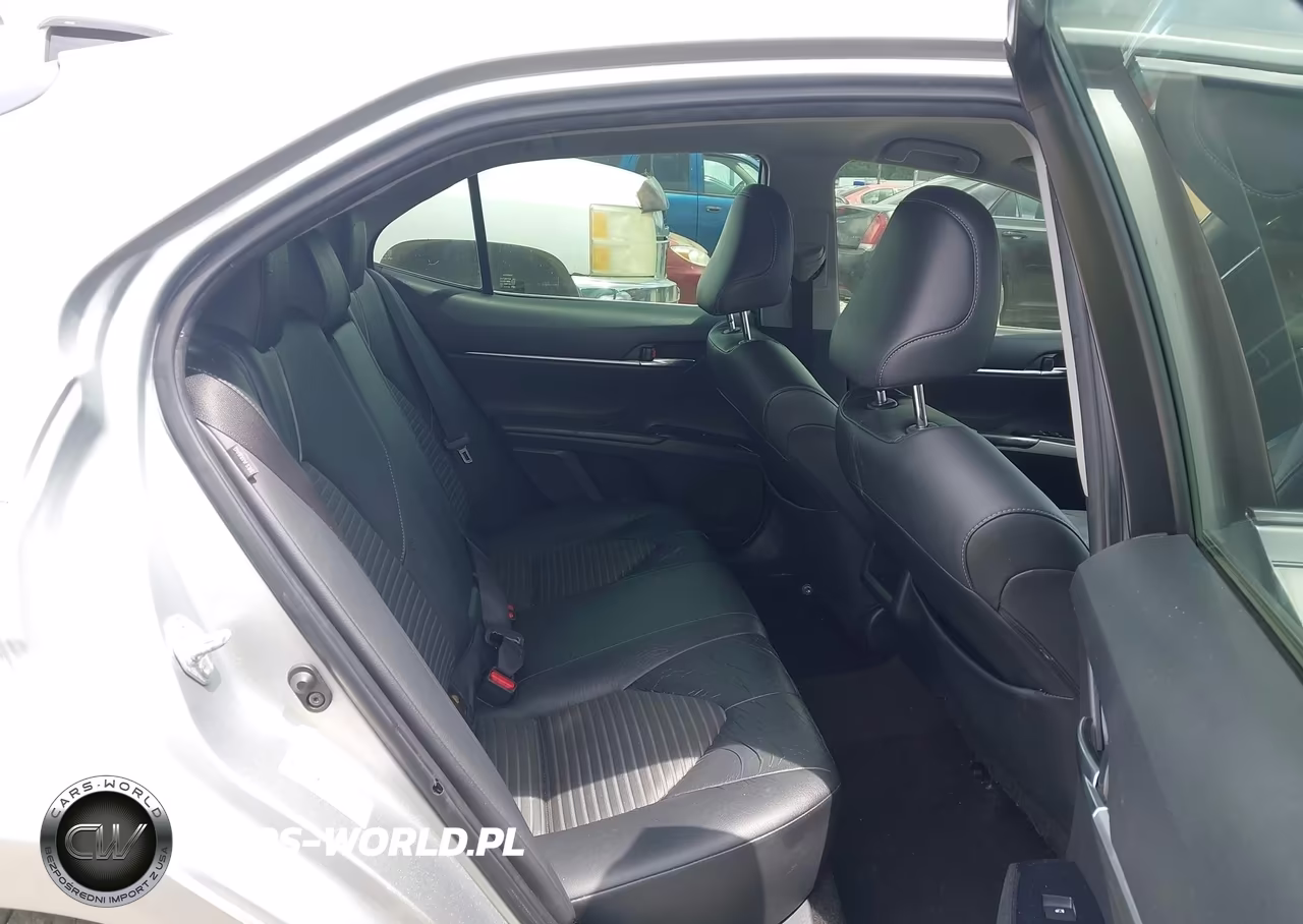 2018 Toyota Camry Se VIN:JTNB11HK6J3022498 - 8