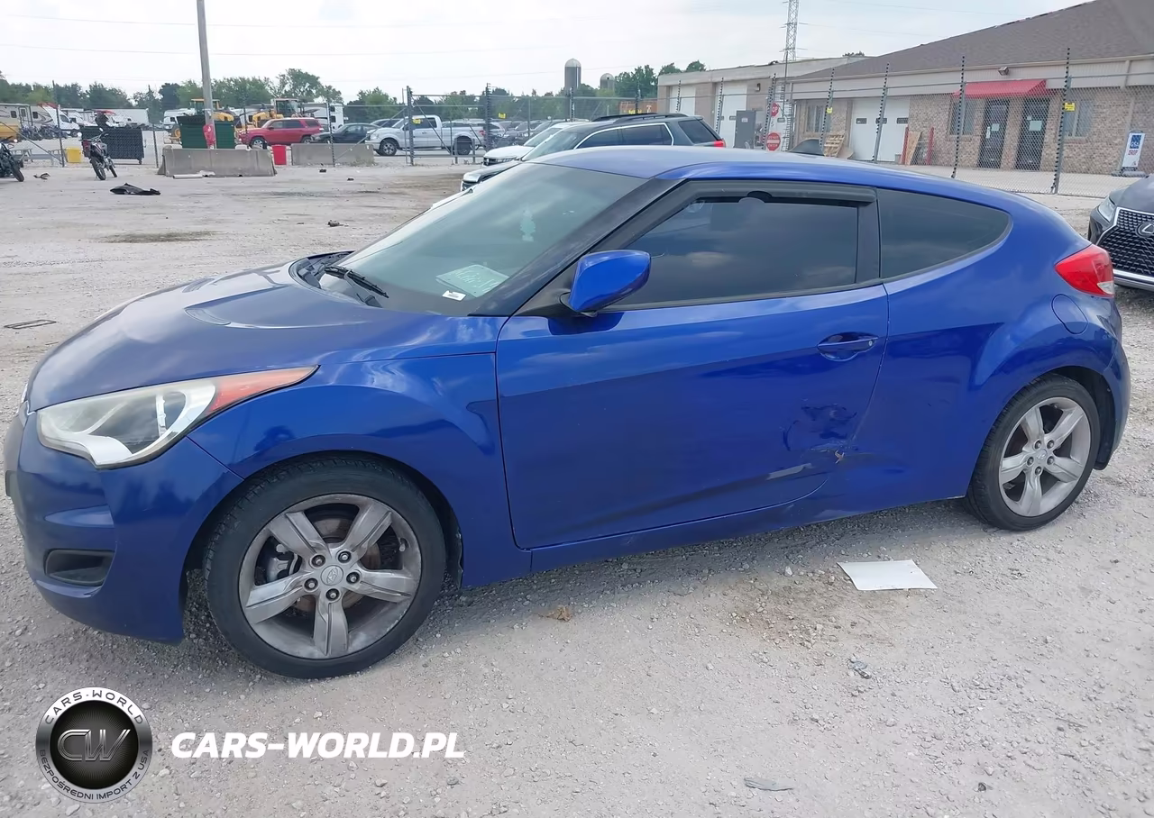 2015 Hyundai Veloster VIN:KMHTC6AD7FU224615 - 2