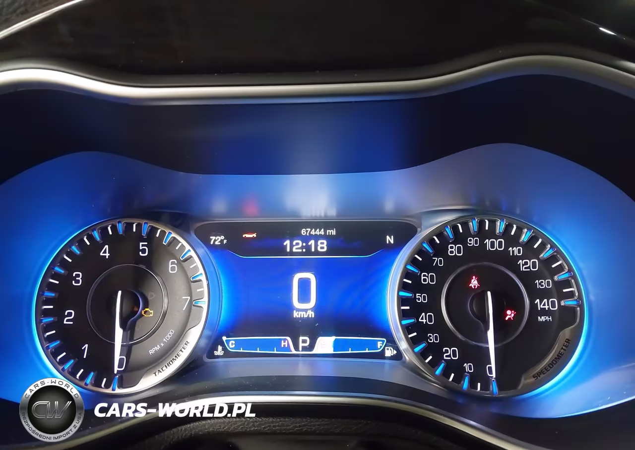 2015 Chrysler 200 C VIN:1C3CCCCG2FN581094 - 7