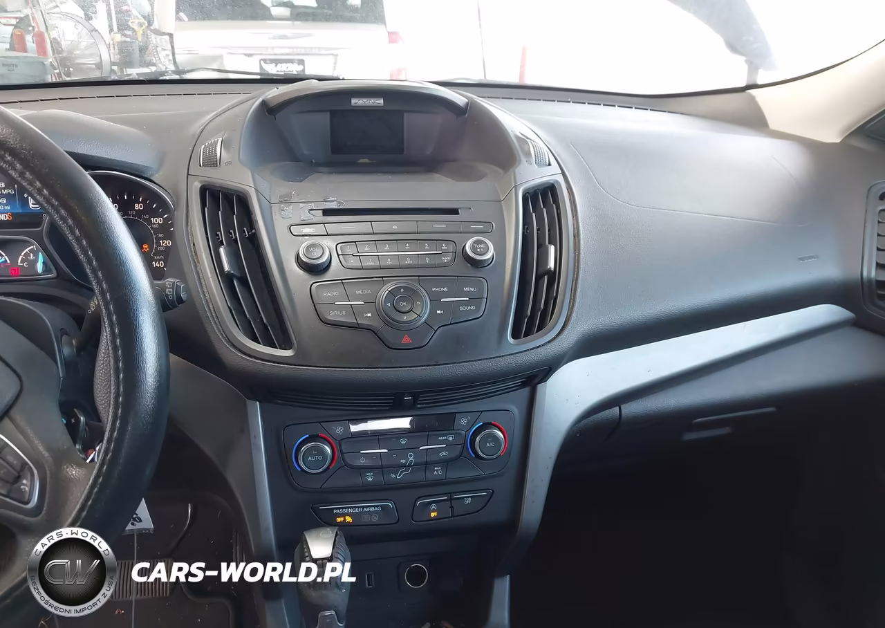 2017 Ford Escape Se VIN:1FMCU0GD8HUD16093 - 10
