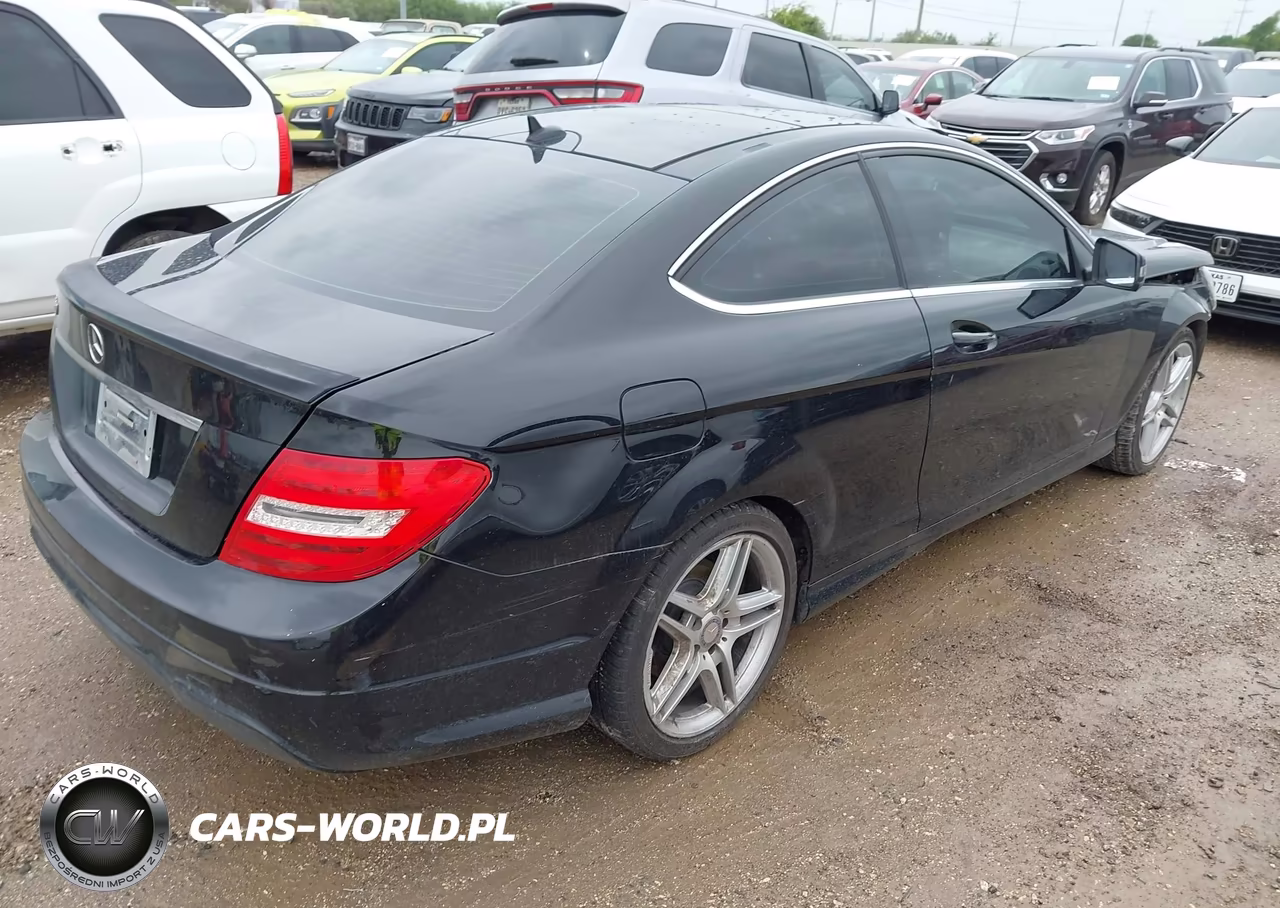 2015 Mercedes-Benz C 250 VIN:WDDGJ4HB5FG369242 - 4