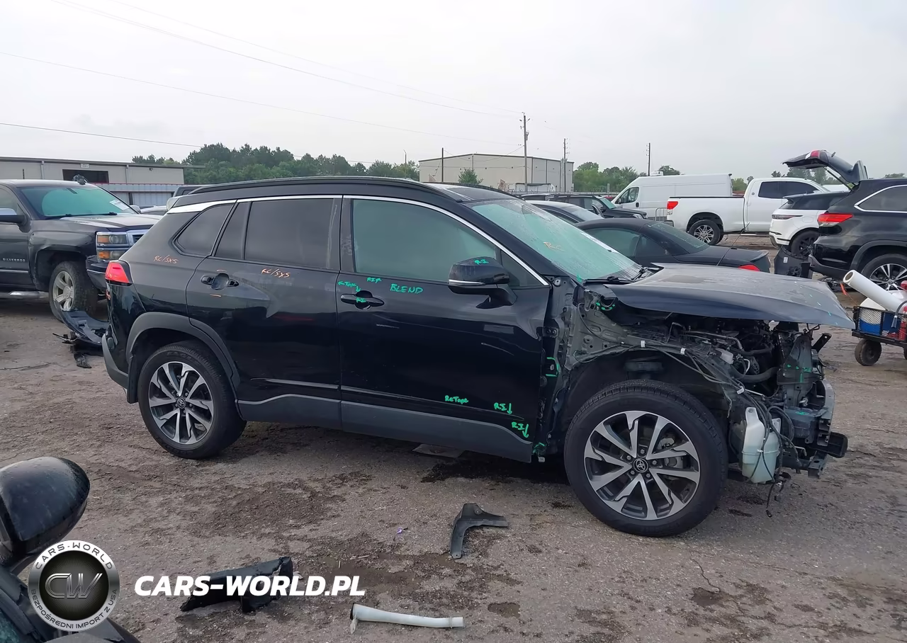 2022 Toyota Corolla Cross Xle VIN:7MUDAAAG8NV020278 - 13