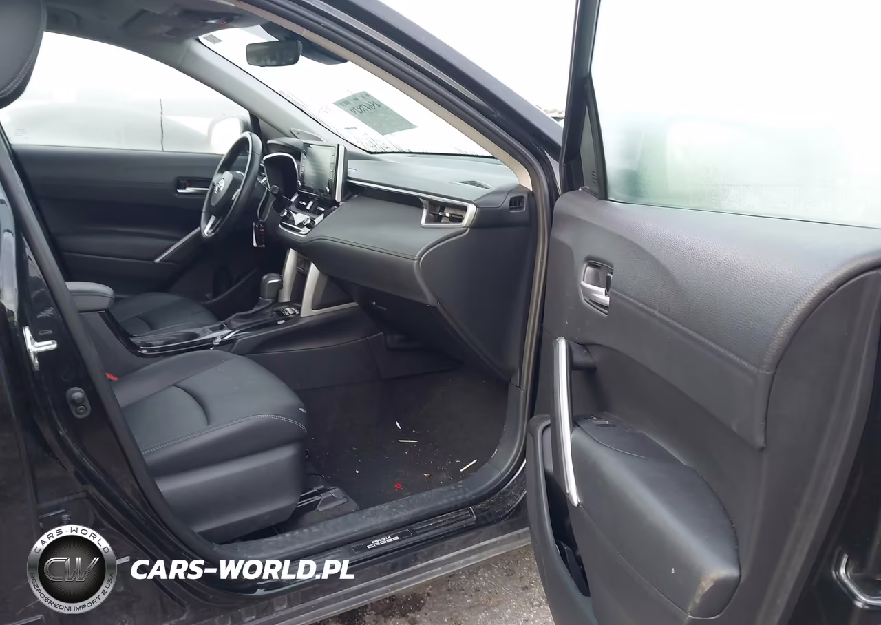 2022 Toyota Corolla Cross Xle VIN:7MUDAAAG8NV020278 - 5