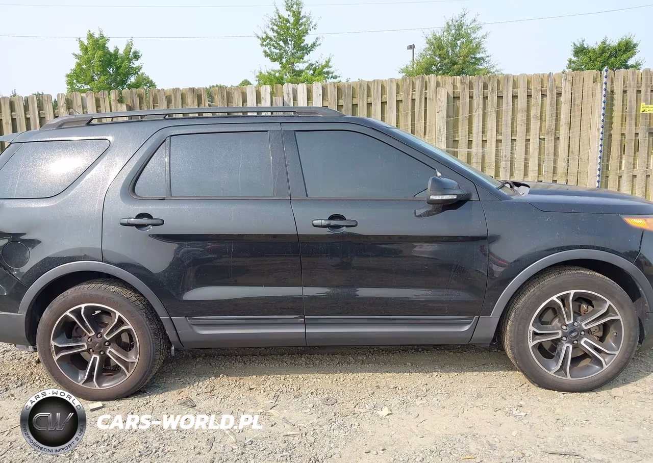 2015 Ford Explorer Sport VIN:1FM5K8GTXFGB71011 - 13