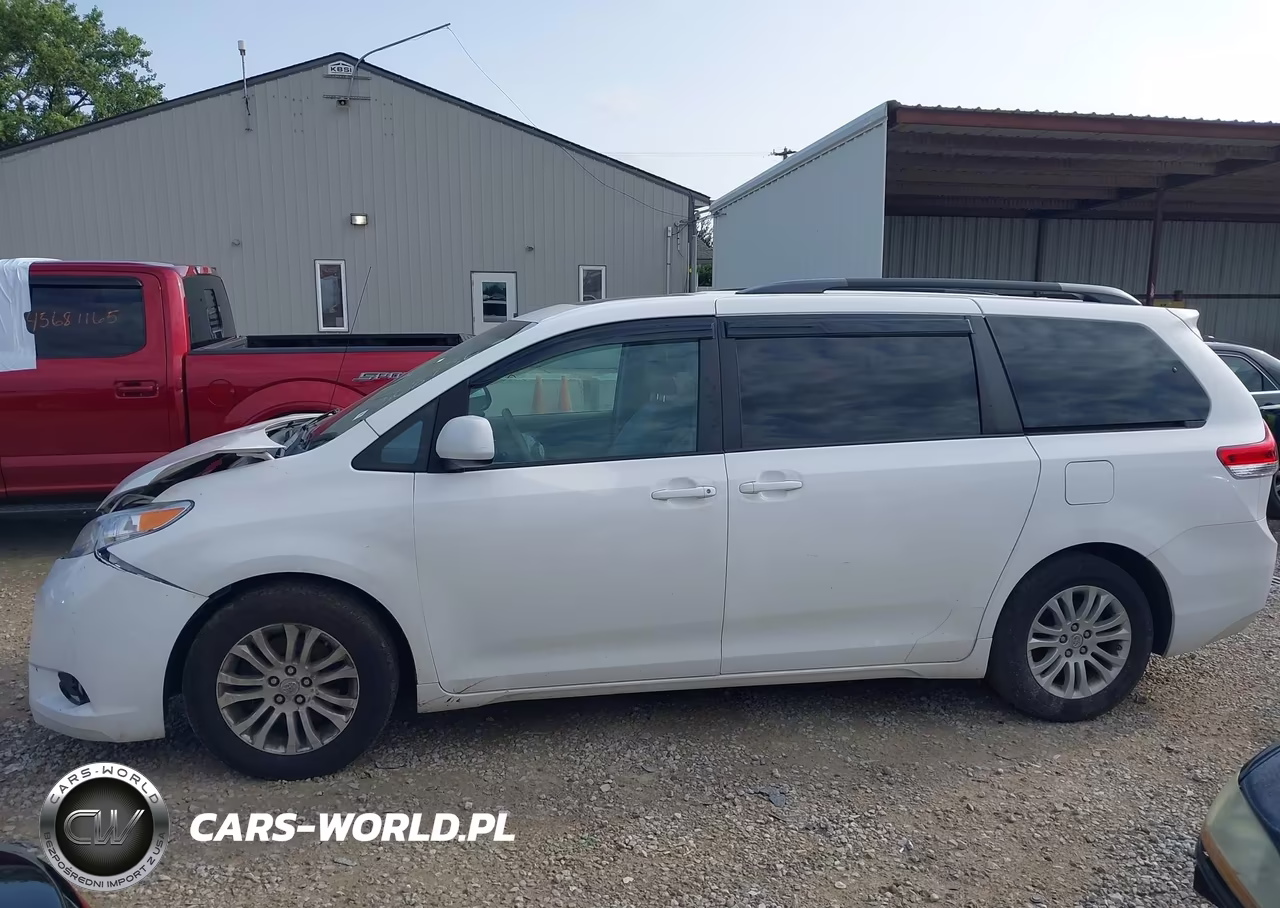 2013 Toyota Sienna Xle V6 8 Passenger VIN:5TDYK3DC4DS368736 - 15