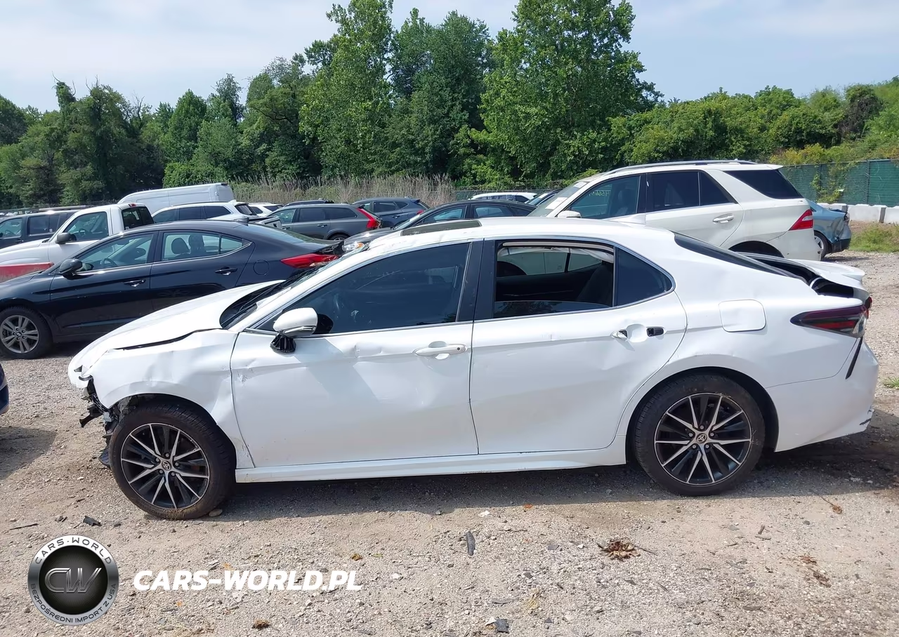 2021 Toyota Camry Se VIN:4T1T11AK3MU556703 - 14
