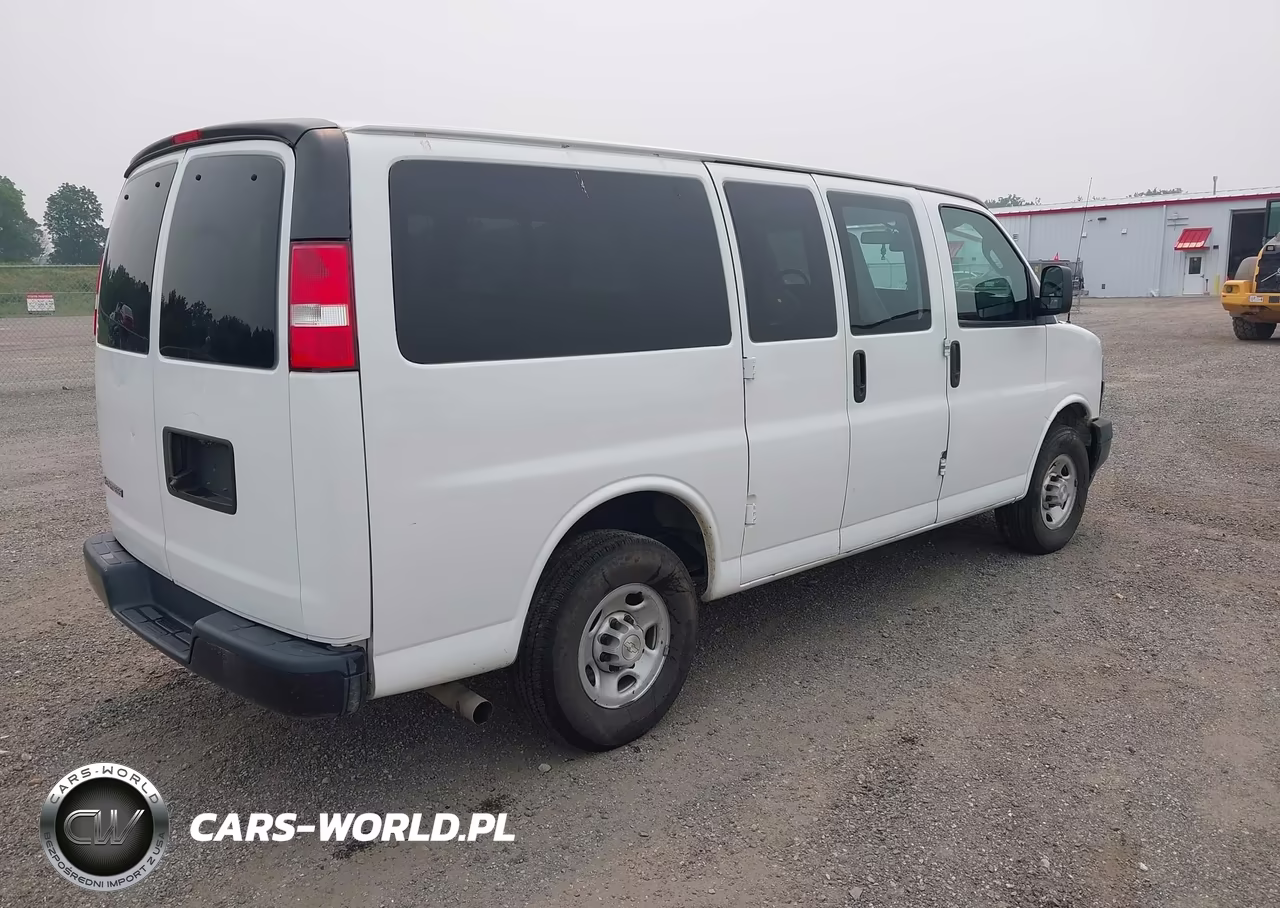 2020 Chevrolet Express Passenger Rwd 2500 Regular Wheelbase Ls VIN:1GAWGEFP1L1233531 - 4