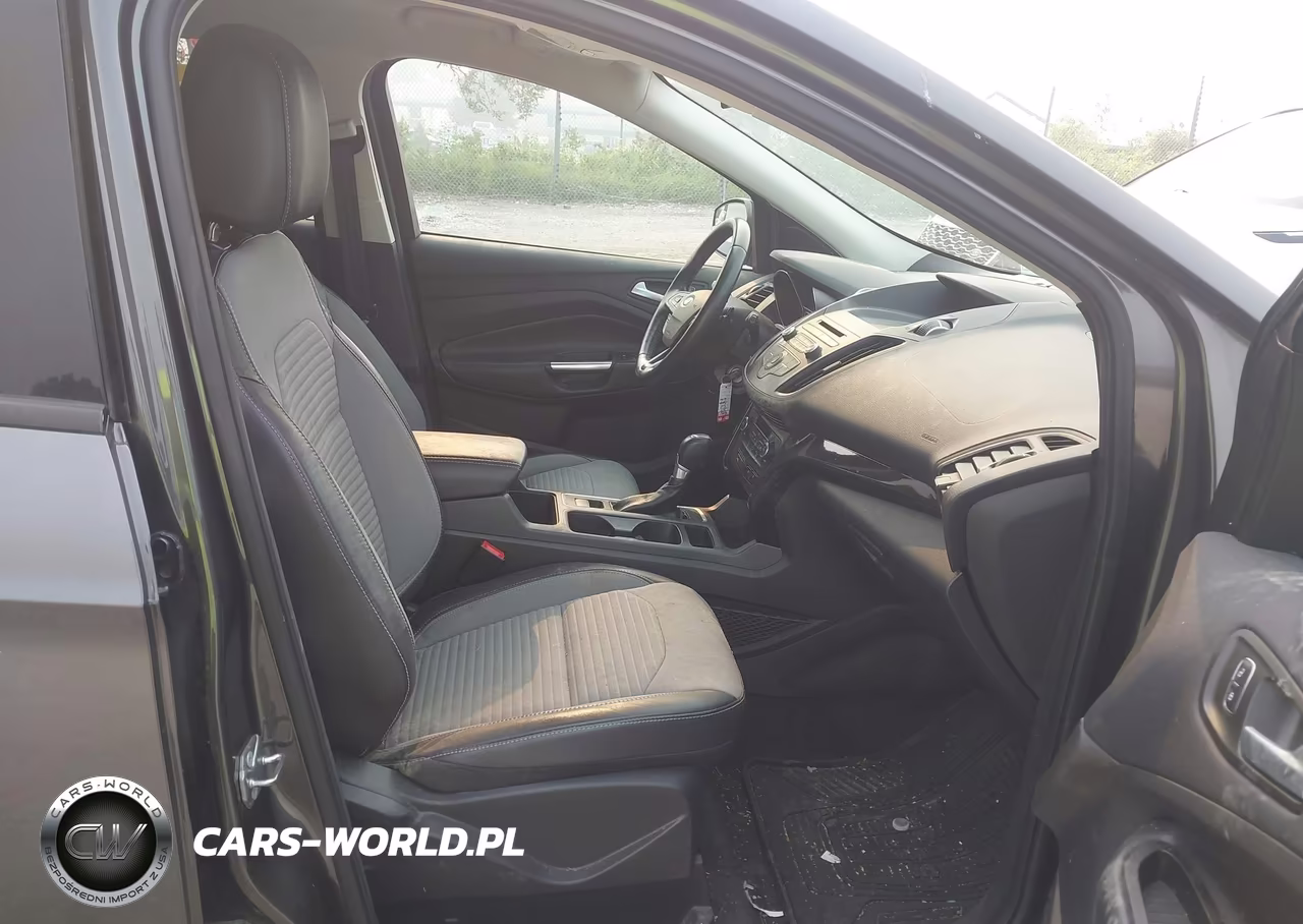 2017 Ford Escape Se VIN:1FMCU9GD0HUE02907 - 5