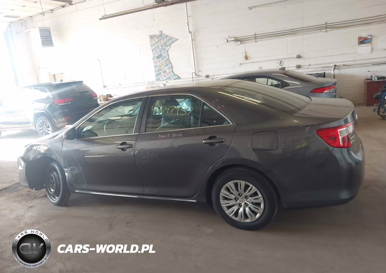 2013 Toyota Camry Le VIN:4T1BF1FK1DU690258 - 14