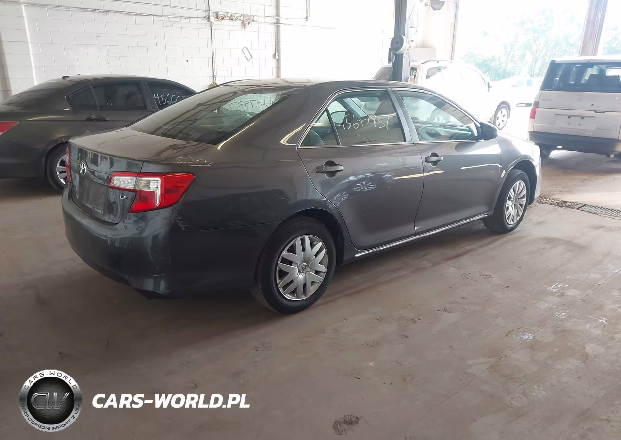 2013 Toyota Camry Le VIN:4T1BF1FK1DU690258 - 4