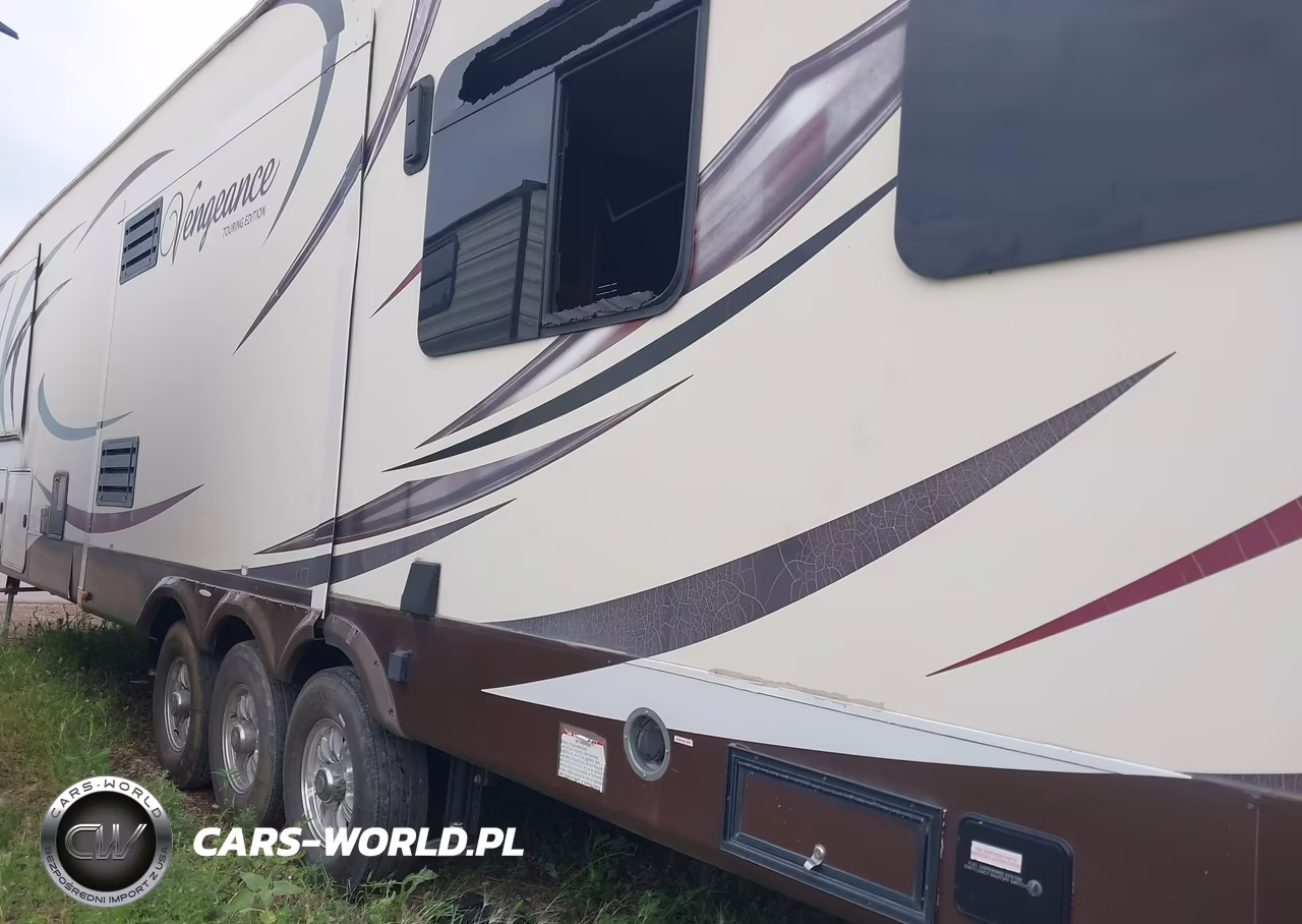 2016 Forest River Vengeance Touring To VIN:4X4FVGR30GR500452 - 3
