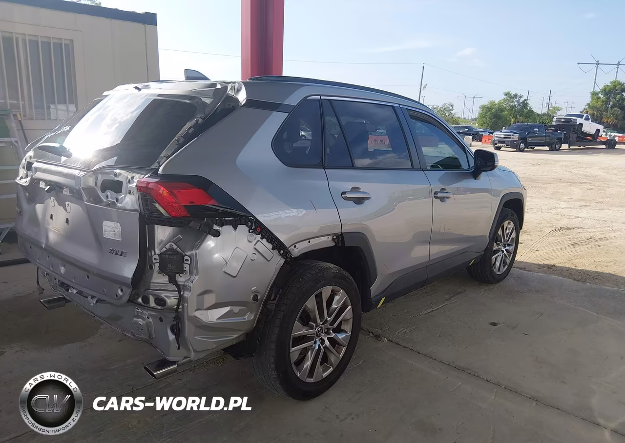 2021 Toyota Rav4 Xle Premium VIN:2T3C1RFV8MW108577 - 4