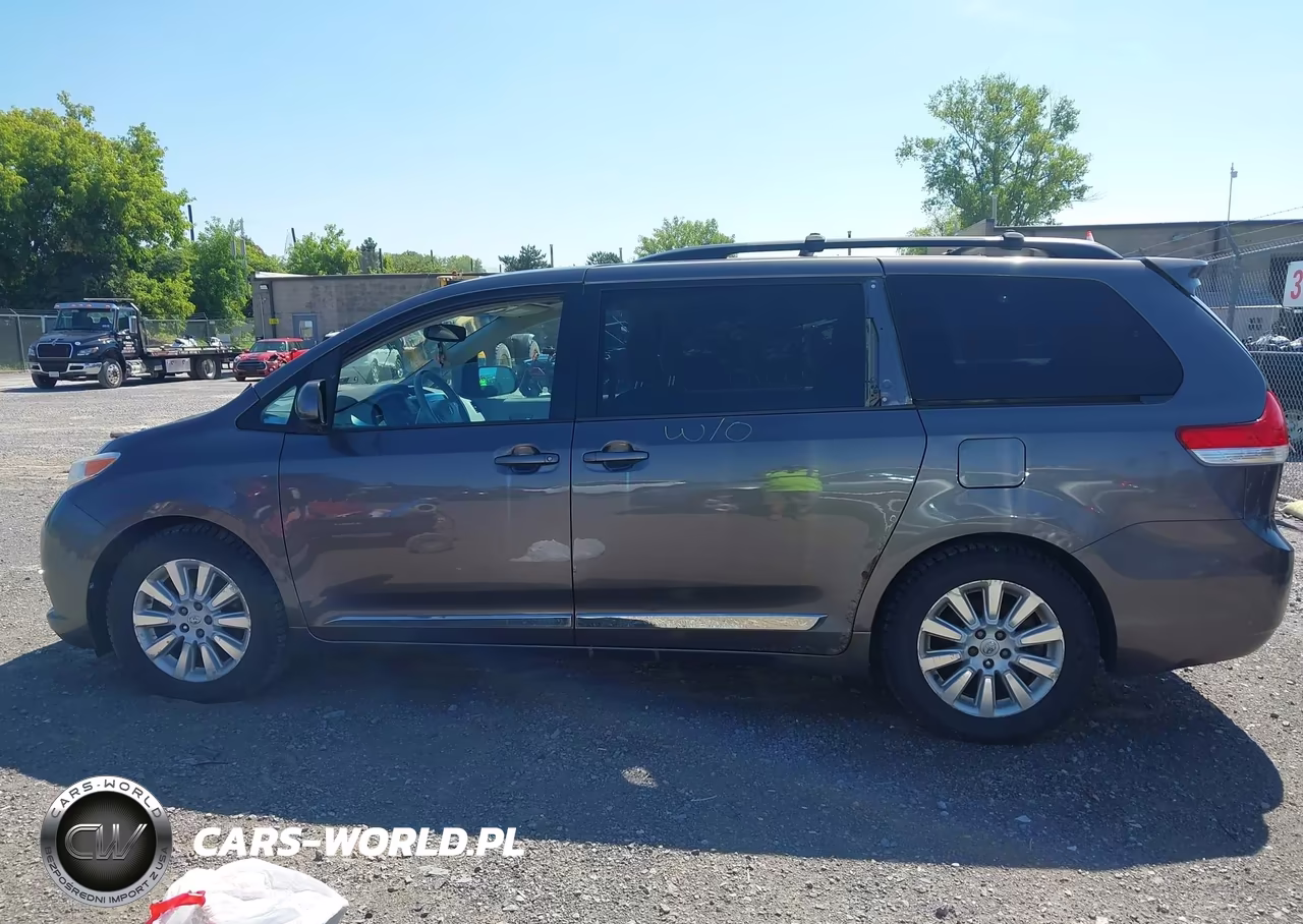 2013 Toyota Sienna Xle 7 Passenger VIN:5TDDK3DC5DS065916 - 14