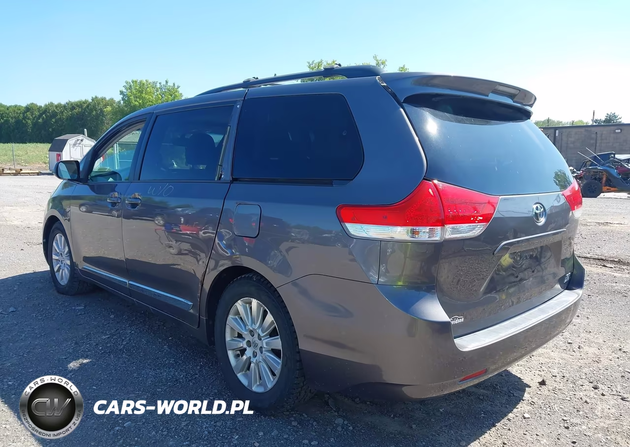 2013 Toyota Sienna Xle 7 Passenger VIN:5TDDK3DC5DS065916 - 3