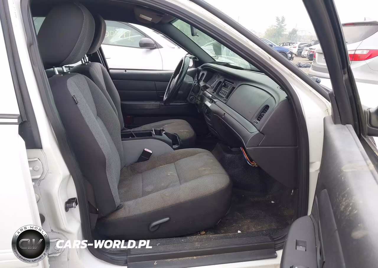 2011 Ford Crown Victoria Police Interceptor VIN:2FABP7BV4BX119556 - 5