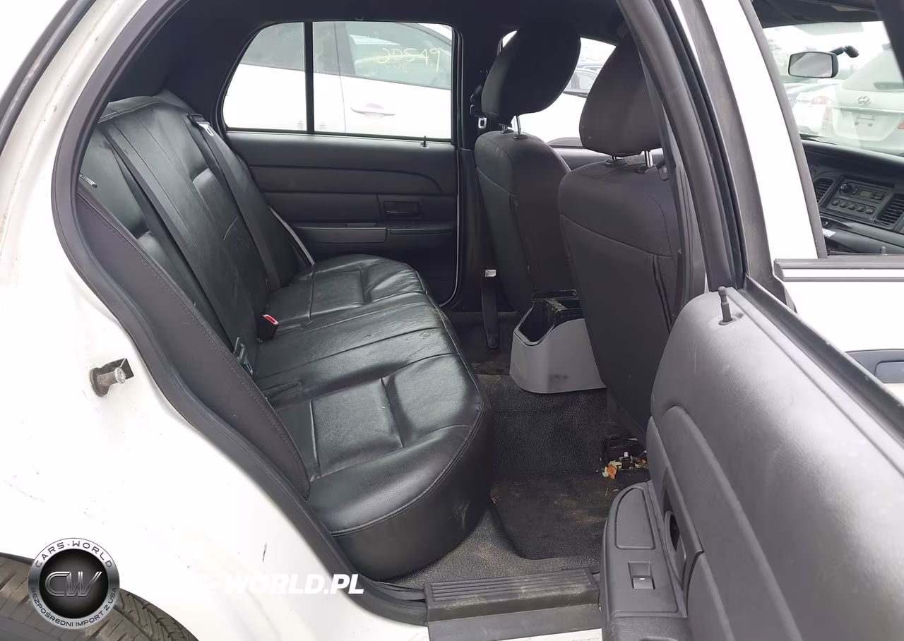 2011 Ford Crown Victoria Police Interceptor VIN:2FABP7BV4BX119556 - 8