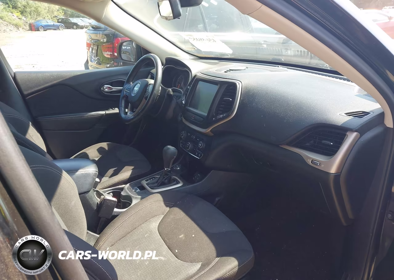 2016 Jeep Cherokee Altitude VIN:1C4PJMCS9GW227047 - 5