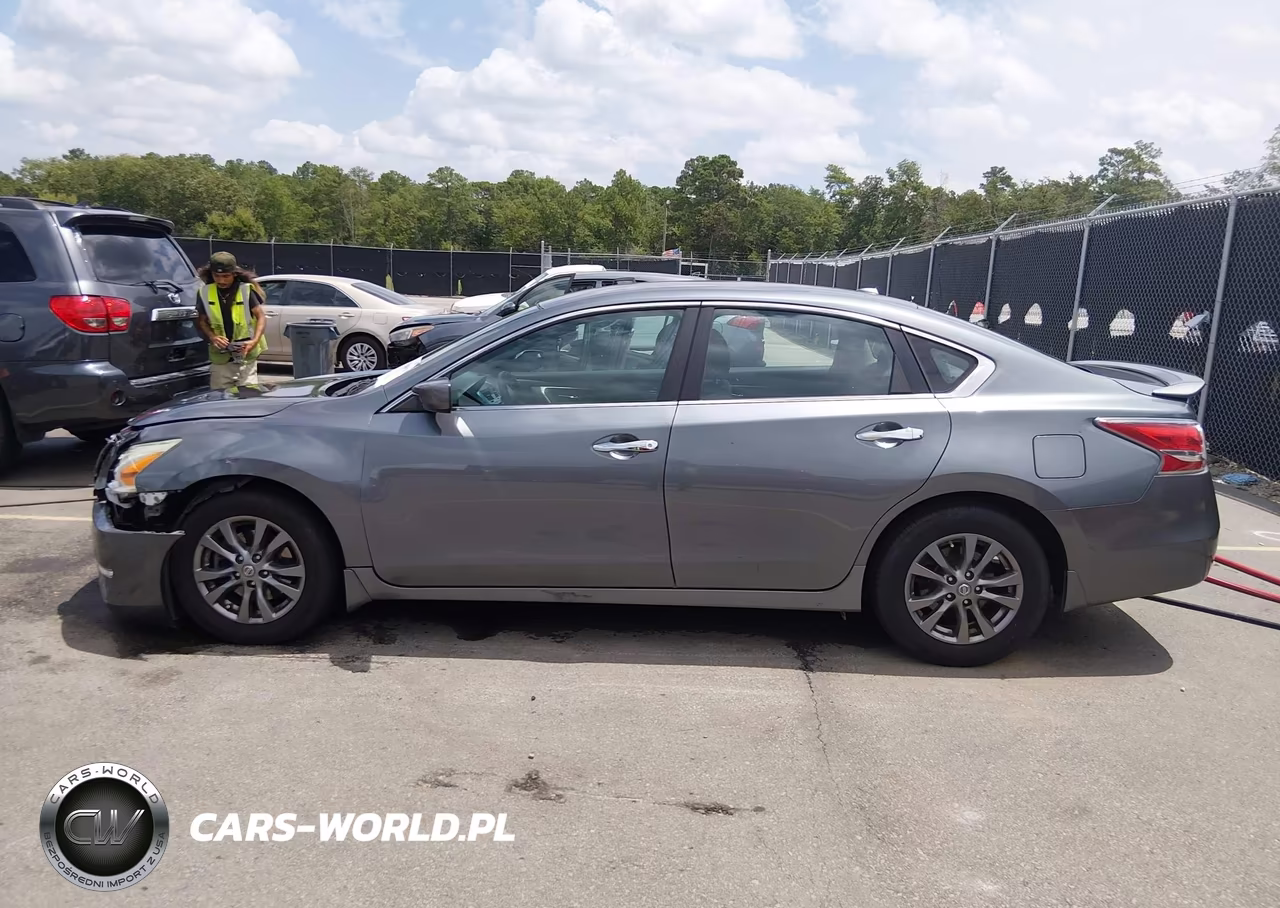 2015 Nissan Altima 2.5 S VIN:1N4AL3AP1FN360968 - 14