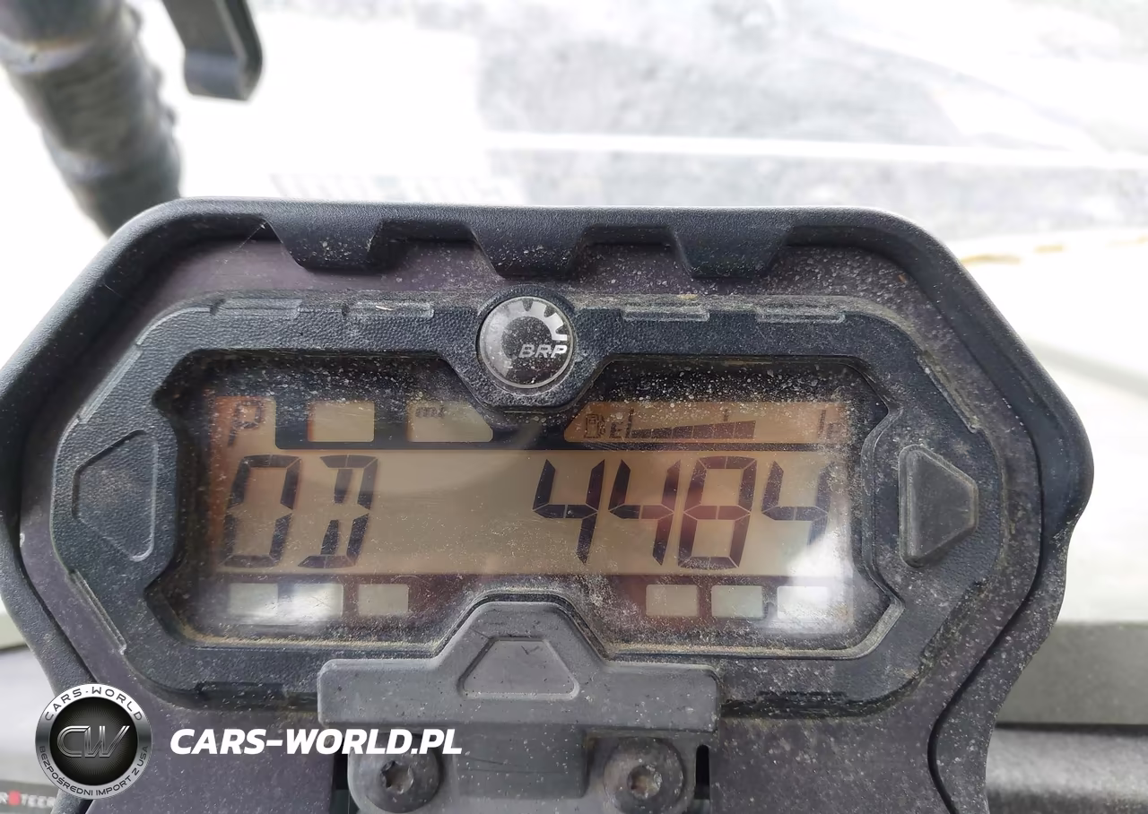 2019 Can-Am Commander 800R-800R Dps VIN:3JBKGAN27KJ000117 - 7