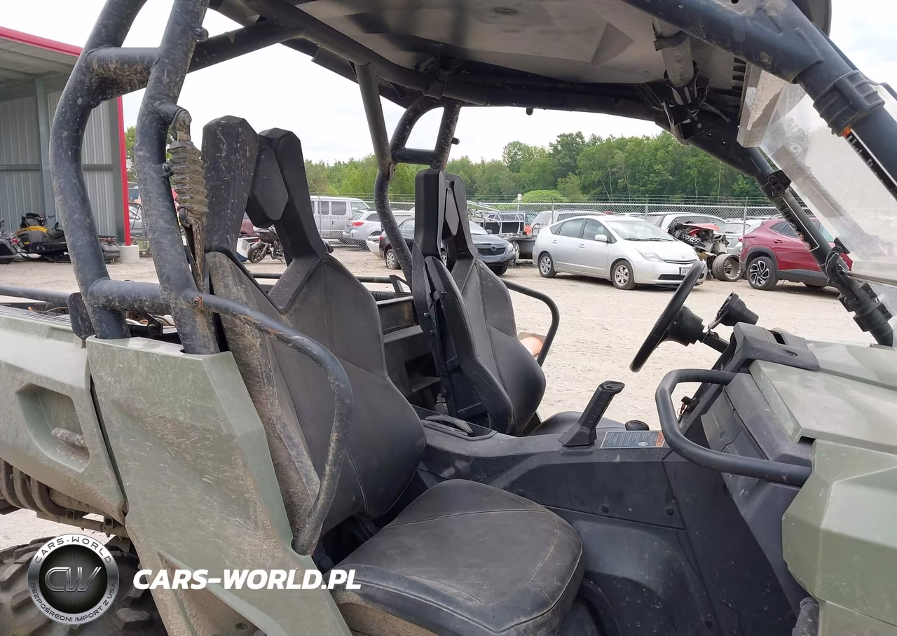 2019 Can-Am Commander 800R-800R Dps VIN:3JBKGAN27KJ000117 - 8