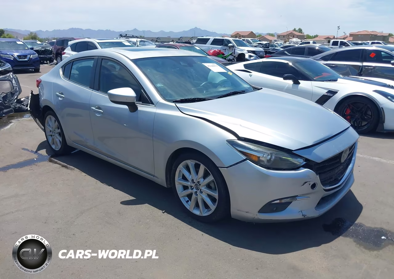 2017 Mazda Mazda3 Grand Touring – zdjęcie 1 z 17