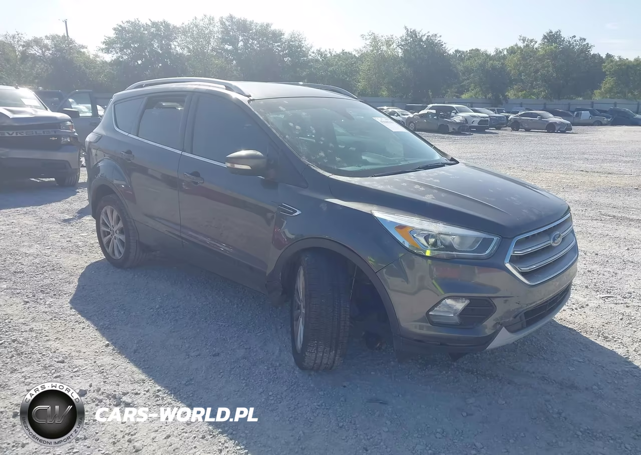 2017 Ford Escape Titanium – zdjęcie 1 z 16