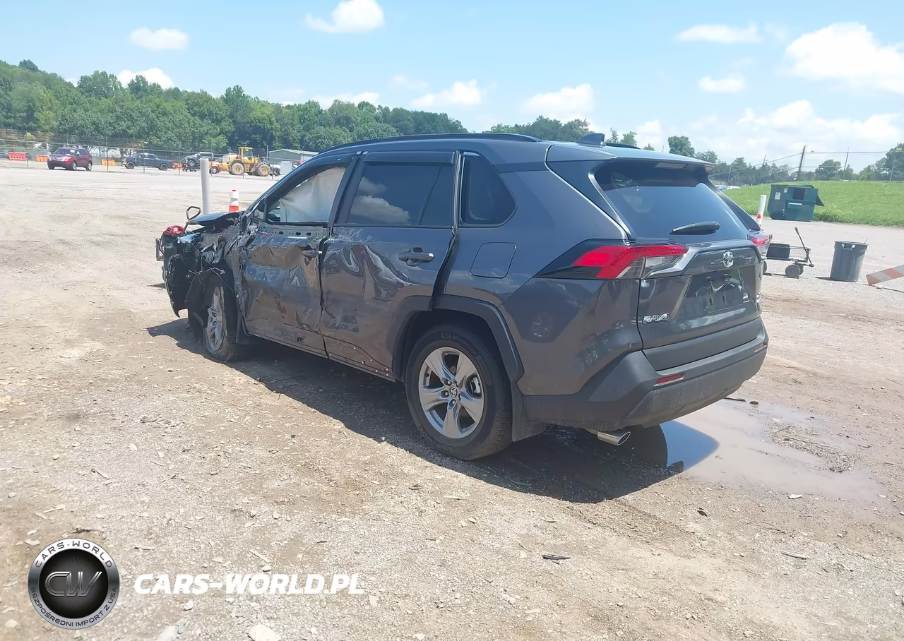 2025 Toyota Rav4 Xle VIN:2T3P1RFV3SC509924 - 3