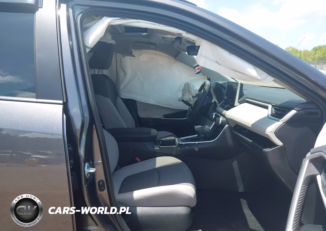 2025 Toyota Rav4 Xle VIN:2T3P1RFV3SC509924 - 5