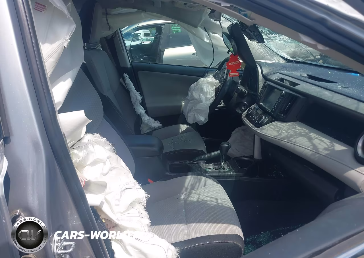 2017 Toyota Rav4 Xle VIN:2T3RFREV3HW633873 - 5